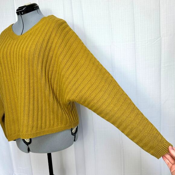 Charli Salvi Merino Wool Blend Asymmetrical Hem Sweater V-Neck Batwing Top Sz: L - Picture 2 of 7